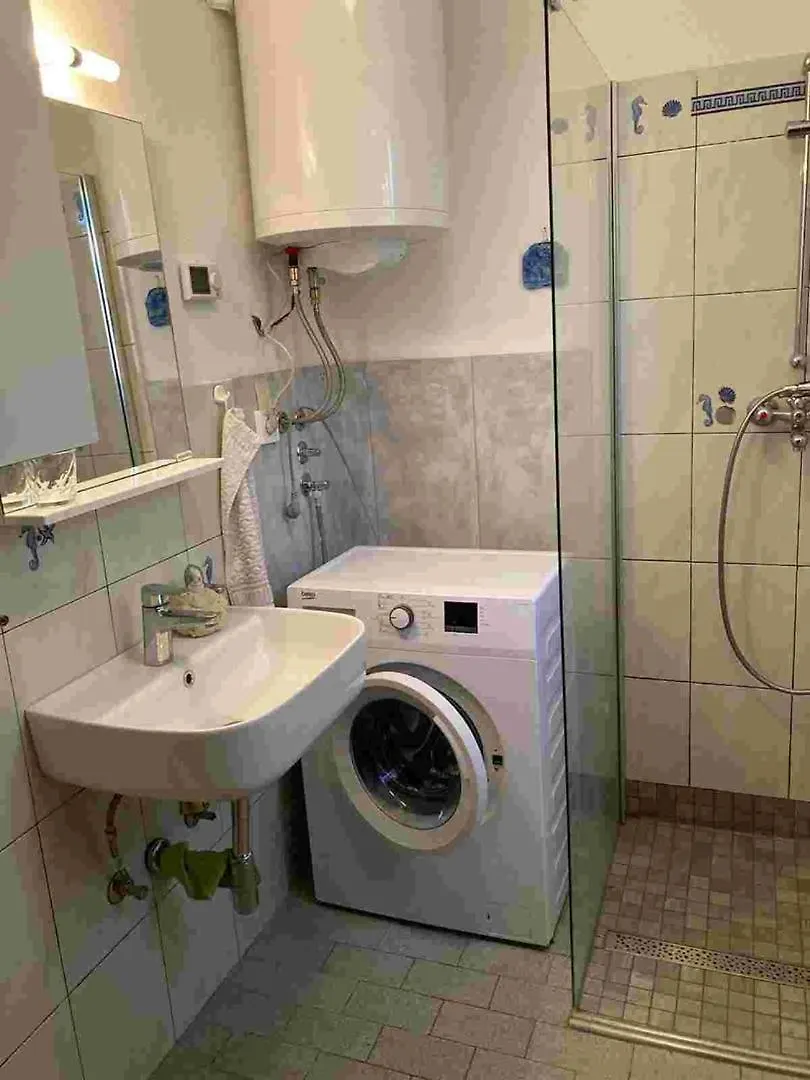 Apartment Ruj Zambratija  Croácia